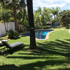 Villa With Heated Pool And Jacuzzi Close To Puerto Banus And, Estepona